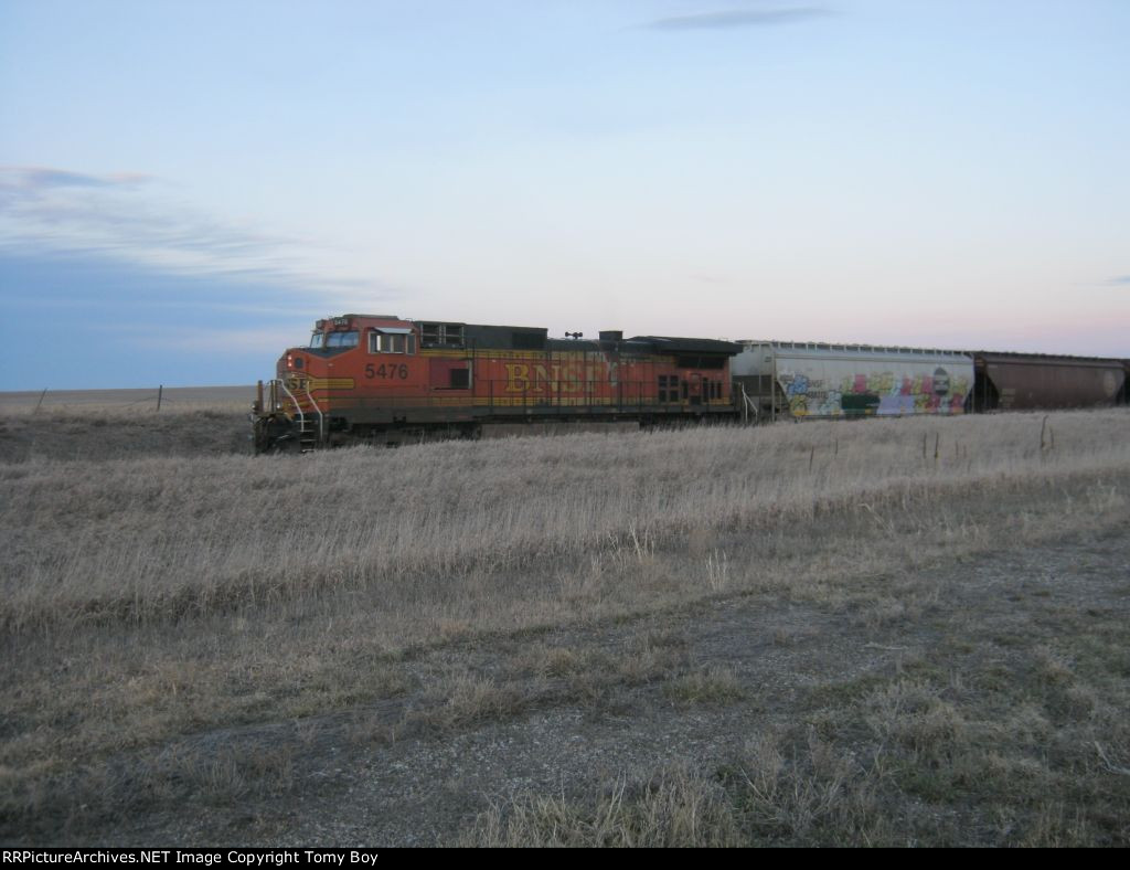 BNSF 5476